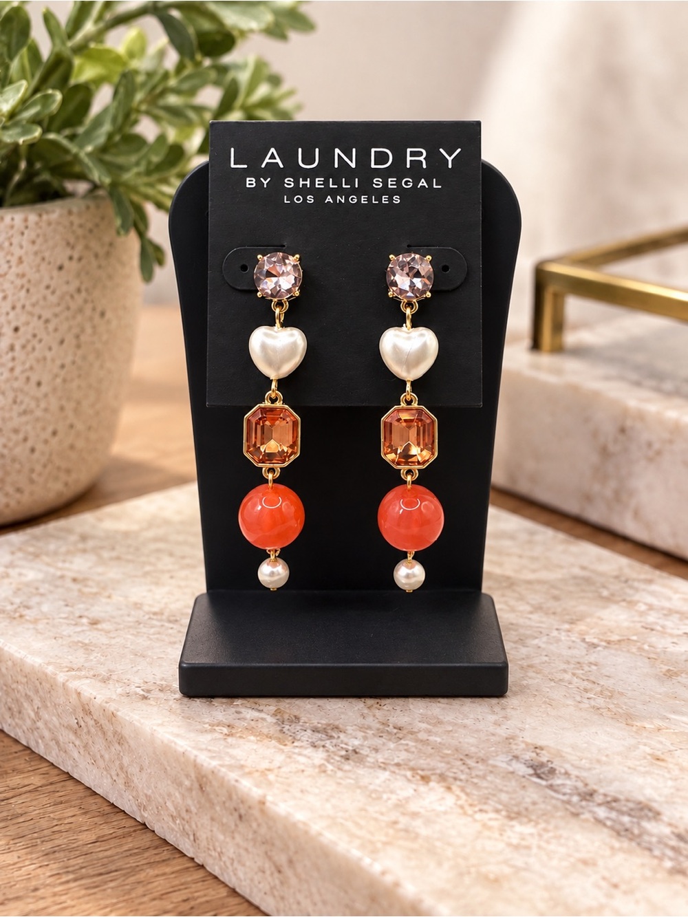 Laundry by Shelli Segal Statement Drop Earrings
(BR1616/6 po)
